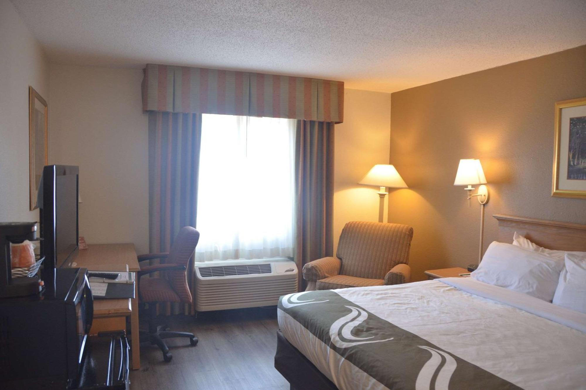 Quality Inn Perrysburg Extérieur photo